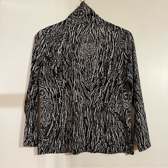 J.McLaughlin Owl Woodgrain Printed Jersey Knit Turtleneck, Medium (Petite) - Picture 7 of 11